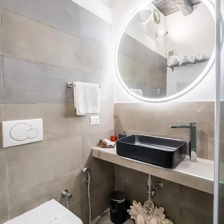 Apartment Intimo Ed Eclettico A Trastevere *
