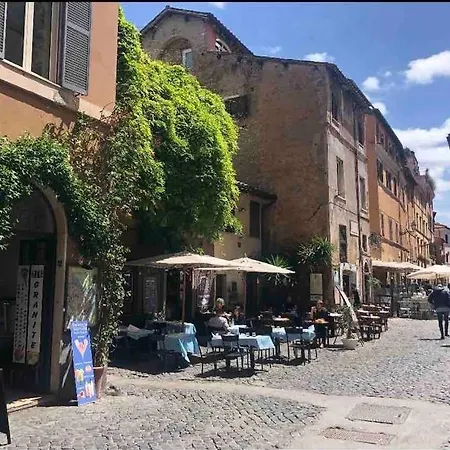 Intimo Ed Eclettico A Trastevere * Рим
